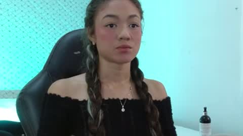 Snapshot of hantonella chatting on 06-11-26, 01:42 Anto online show from 06-11-26, 01:42
