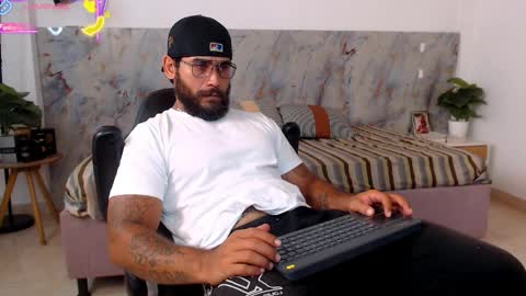 hanz_col online show from 04-04-26, 01:26