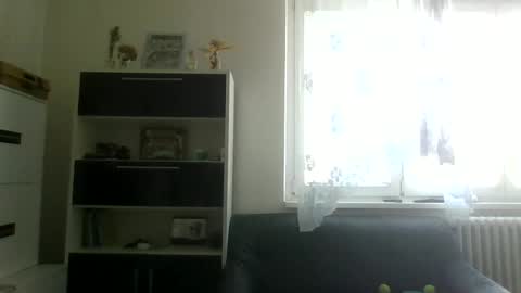 Snapshot of hanzik1954 chatting on 04-28-26, 04:12 hanzik1954 online show from 04-28-26, 04:12