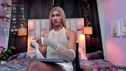 Snapshot of hanzking01 chatting on 09-28-25, 03:45 Hanzking01 online show from 09-28-25, 03:45