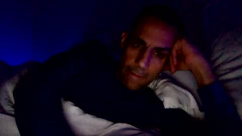 Snapshot of happy2334 chatting on 02-14-25, 02:02 skysky6969 online show from 02-14-25, 02:02