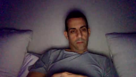 Snapshot of happy2334 chatting on 12-17-25, 01:50 skysky6969 online show from 12-17-25, 01:50