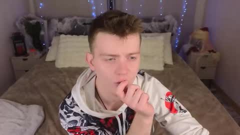 Snapshot of happy_de1mos chatting on 10-29-25, 09:38 Jack online show from 10-29-25, 09:38