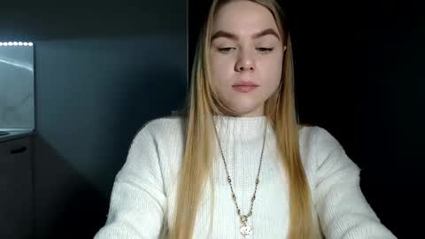 happy_fox_ online show from 02-19-25, 09:14