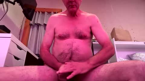 happybrian5 online show from 05-31-26, 02:24