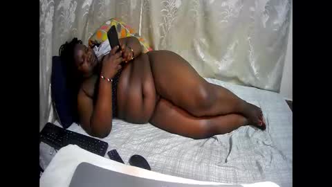 happysonia online show from 11-16-25, 10:10