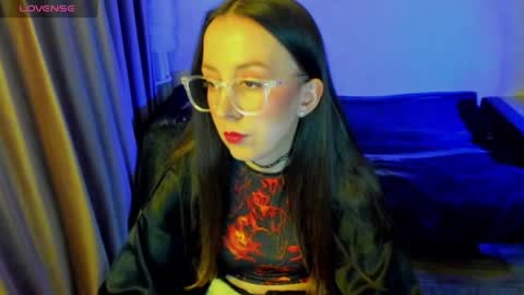 Snapshot of happystephanie chatting on 05-07-26, 08:03 Stephanie online show from 05-07-26, 08:03