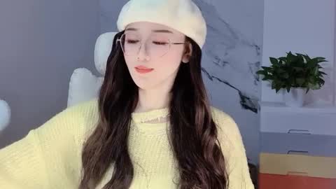 Snapshot of happysweetie168 chatting on 12-06-24, 11:00 Daisy online show from 12-06-24, 11:00