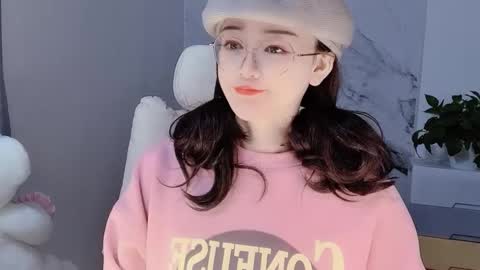 Snapshot of happysweetie168 chatting on 12-23-24, 04:01 Daisy online show from 12-23-24, 04:01