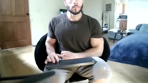 Leila online show from 03-29-26, 02:44