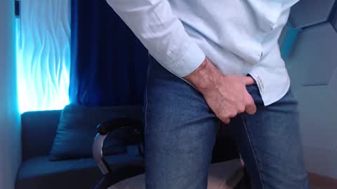 Steve online show from 10-27-25, 03:38