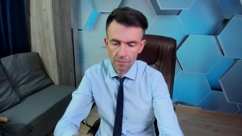 Steve online show from 11-13-25, 01:43