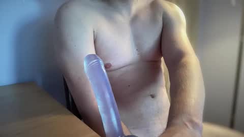 Snapshot of hard_righthander chatting on 12-17-25, 12:00 Hard RightHander online show from 12-17-25, 12:00