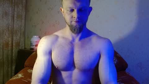 Snapshot of hardandripped chatting on 12-18-24, 04:09 Valentino Hard online show from 12-18-24, 04:09