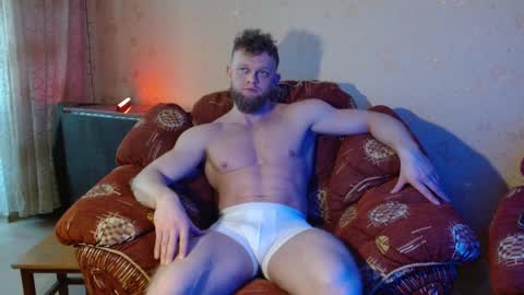 Snapshot of hardandripped chatting on 02-12-25, 01:37 Valentino Hard online show from 02-12-25, 01:37