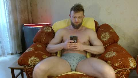 Snapshot of hardandripped chatting on 03-02-25, 10:14 Valentino Hard online show from 03-02-25, 10:14