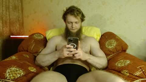 Snapshot of hardandripped chatting on 11-10-25, 01:48 Valentino Hard online show from 11-10-25, 01:48