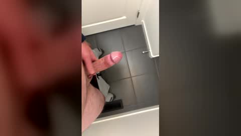 hardasfk69 online show from 06-01-26, 01:51