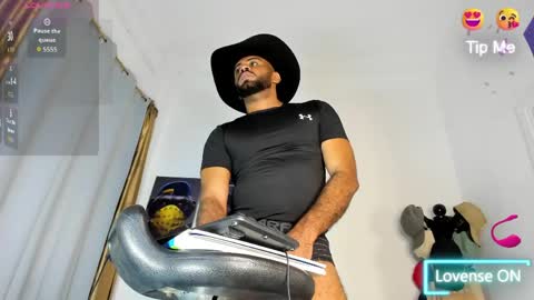 Snapshot of hardboy_latin chatting on 04-22-26, 04:26 hardboy_latin online show from 04-22-26, 04:26