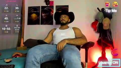 Snapshot of hardboy_latin chatting on 05-10-26, 02:06 hardboy_latin online show from 05-10-26, 02:06