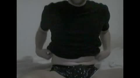 Snapshot of hardboylovemilfmoom chatting on 01-15-26, 09:51 hardboylovemilfmoom online show from 01-15-26, 09:51