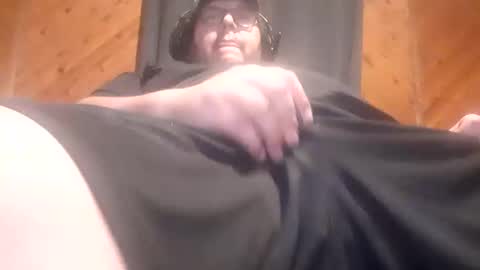 Snapshot of hardc970456 chatting on 10-15-25, 08:36 hardc970456 online show from 10-15-25, 08:36