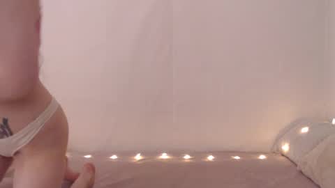 Emily online show from 03-09-26, 09:41