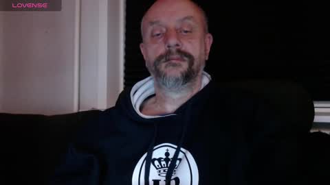 Snapshot of hardmrlazy chatting on 12-26-24, 06:33 MrLazy online show from 12-26-24, 06:33