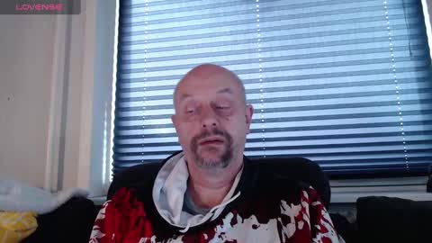 Snapshot of hardmrlazy chatting on 02-03-25, 11:31 MrLazy online show from 02-03-25, 11:31