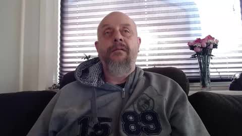 Snapshot of hardmrlazy chatting on 01-19-26, 11:03 MrLazy online show from 01-19-26, 11:03