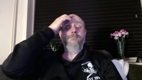 Snapshot of hardmrlazy chatting on 02-02-26, 06:28 MrLazy online show from 02-02-26, 06:28