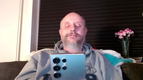 Snapshot of hardmrlazy chatting on 02-17-26, 06:03 MrLazy online show from 02-17-26, 06:03