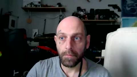 Snapshot of hardnhorny198 chatting on 03-17-26, 07:44 hardnhorny198 online show from 03-17-26, 07:44