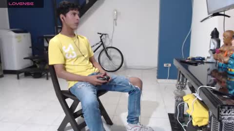 Andres Dean online show from 12-31-24, 11:28