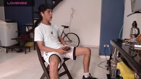 Andres Dean online show from 02-21-25, 09:32