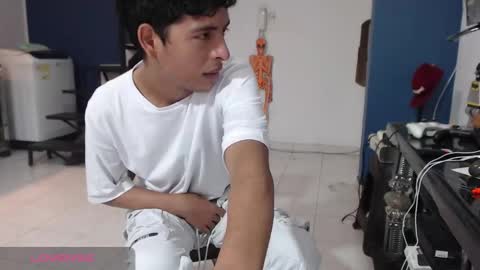 Andres Dean online show from 09-11-25, 10:54