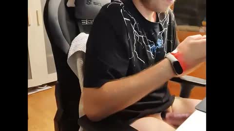 Snapshot of hardtechno_xxx chatting on 09-14-25, 03:05 hardtechno_xxx online show from 09-14-25, 03:05