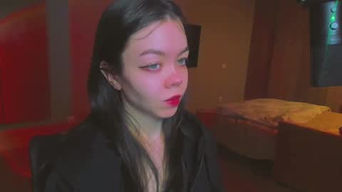 Snapshot of haribo_asmr chatting on 12-12-24, 10:02 Miss Hari online show from 12-12-24, 10:02