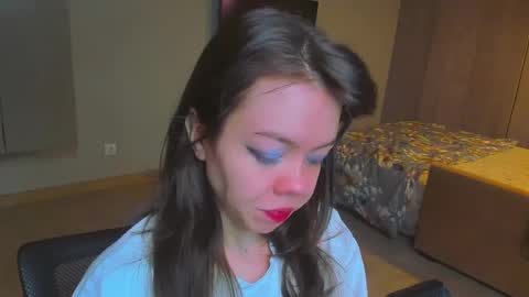 Snapshot of haribo_asmr chatting on 12-25-24, 08:40 Miss Hari online show from 12-25-24, 08:40