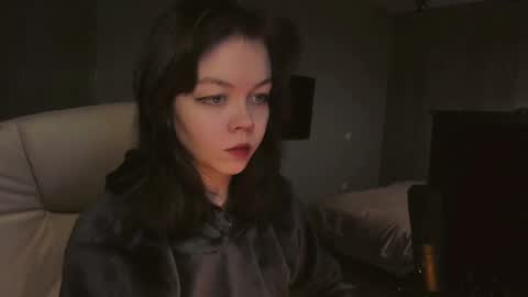 Snapshot of haribo_asmr chatting on 10-06-25, 09:51 Miss Hari online show from 10-06-25, 09:51