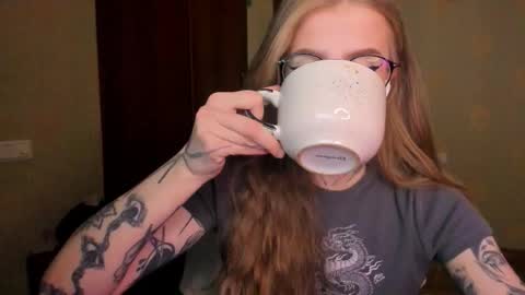 Snapshot of harley_kimm chatting on 11-27-25, 05:53 Julia online show from 11-27-25, 05:53