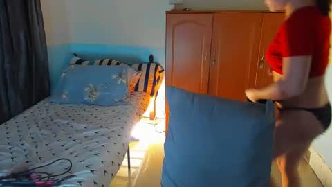 Snapshot of harley_queen69x chatting on 02-15-25, 04:25 BABY KIMMY online show from 02-15-25, 04:25