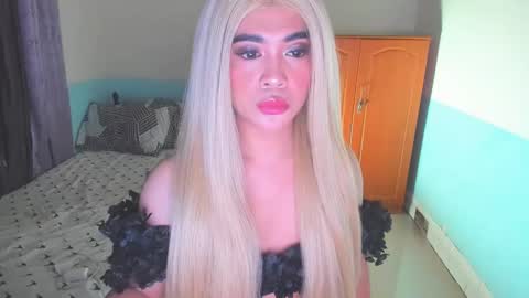 Snapshot of harley_queen69x chatting on 02-21-25, 06:18 BABY KIMMY online show from 02-21-25, 06:18