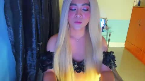 Snapshot of harley_queen69x chatting on 02-25-25, 06:09 BABY KIMMY online show from 02-25-25, 06:09