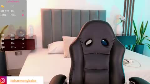 Snapshot of harmonybabe_ chatting on 06-24-26, 08:08 Harmony online show from 06-24-26, 08:08