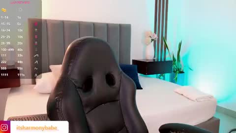 Snapshot of harmonybabe_ chatting on 07-02-26, 08:04 Harmony online show from 07-02-26, 08:04