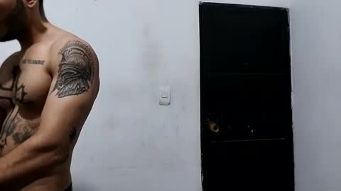 Snapshot of haroldsepulveda chatting on 12-21-24, 03:25 BOY HOT online show from 12-21-24, 03:25