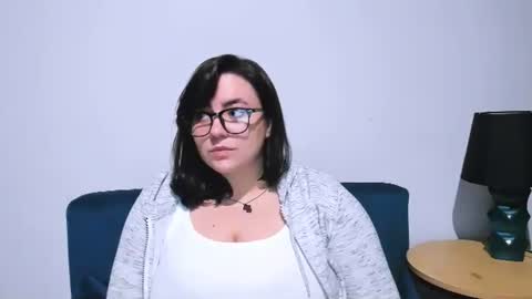 Snapshot of harperpretty chatting on 11-19-25, 04:40 harperpretty online show from 11-19-25, 04:40