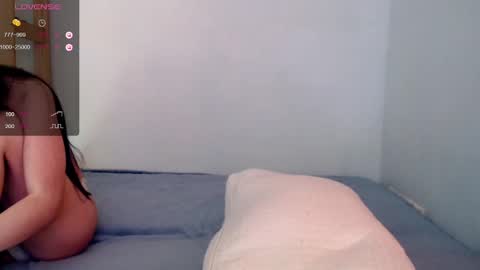 Snapshot of harriell chatting on 02-19-25, 06:55 Kira online show from 02-19-25, 06:55