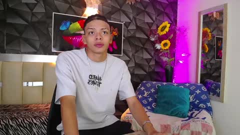 Snapshot of harry_jhonsonn chatting on 01-04-25, 12:48 Harry online show from 01-04-25, 12:48